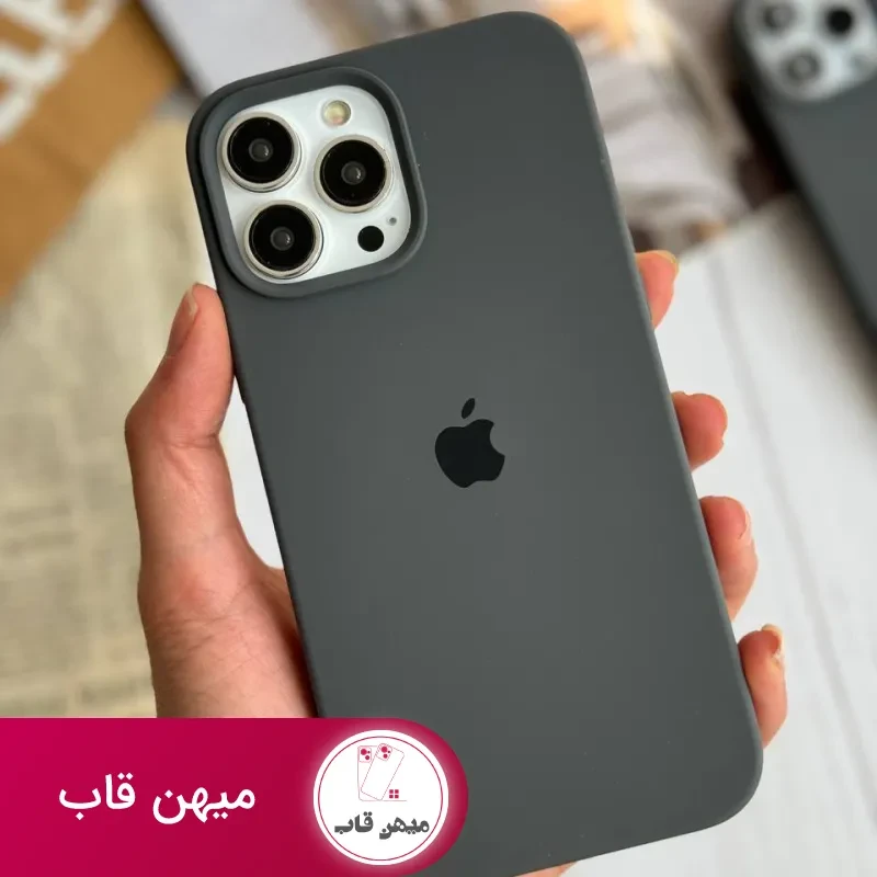 قاب موبایل آیفون سیلیکون اورجینال داخل جیر پایین بسته