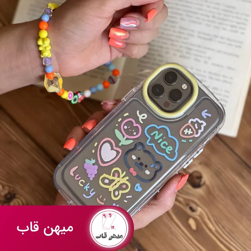 قاب موبایل آیفون خرس و پروانه نقاشی + بندست کوتاه