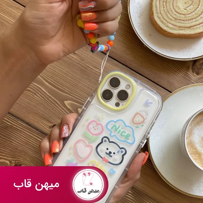 قاب موبایل آیفون خرس و پروانه نقاشی + بندست کوتاه