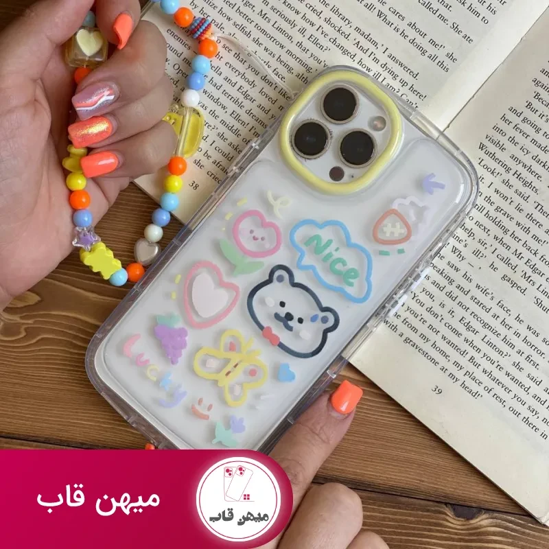 قاب موبایل آیفون خرس و پروانه نقاشی + بندست کوتاه