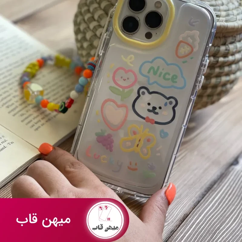 قاب موبایل آیفون خرس و پروانه نقاشی + بندست کوتاه