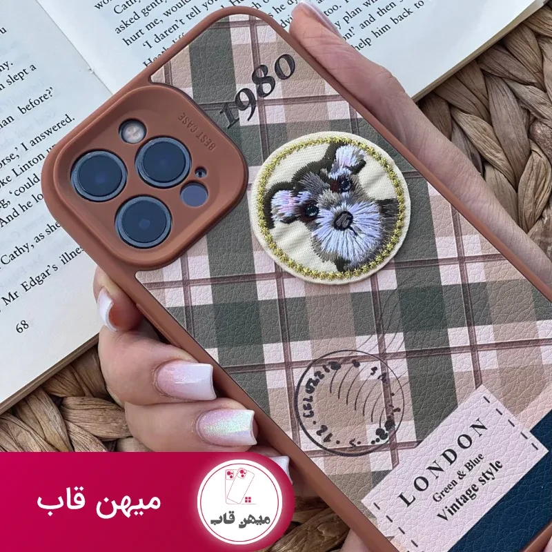 قاب موبایل آیفون باربری وینتیج استایل سگ قهوه ای محافظ لنزدار