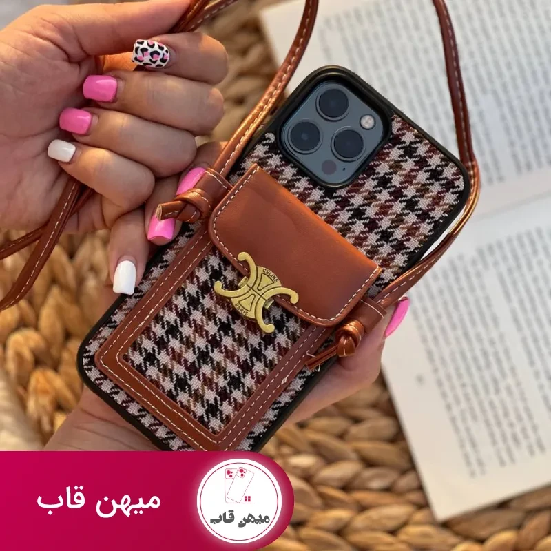 قاب موبایل آیفون پارچه ای و فلزی طرح باربری جاکارتی + بندست