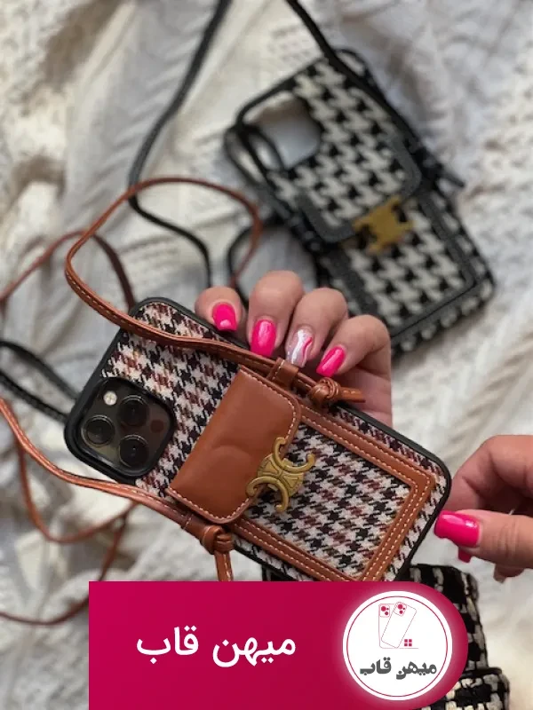 قاب موبایل آیفون پارچه ای و فلزی طرح باربری جاکارتی + بندست