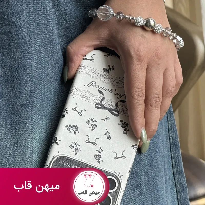 قاب موبایل آیفون بلک رز پاپیون ریز مشکی + بند پاپیون نگین دار
