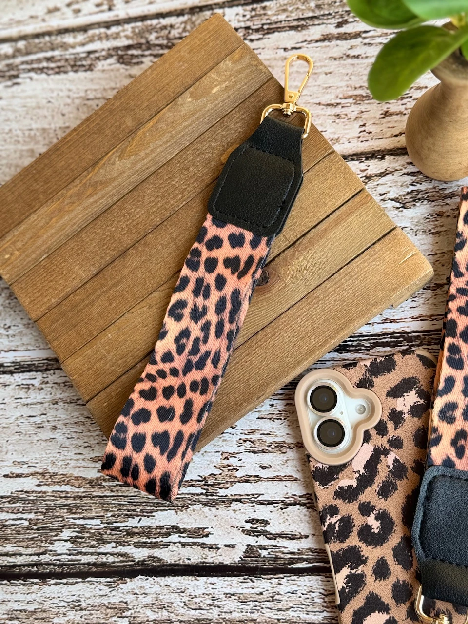 بند مچی موبایل طرح پلنگی