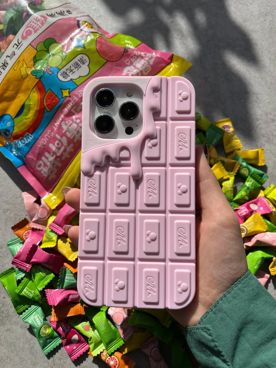 قاب سلیکونی شکلاتی در دو رنگ صورتی و قهوه ای