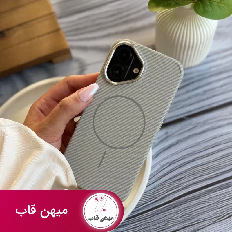 قاب آیفون Carbon Magsafe با پک Q Series