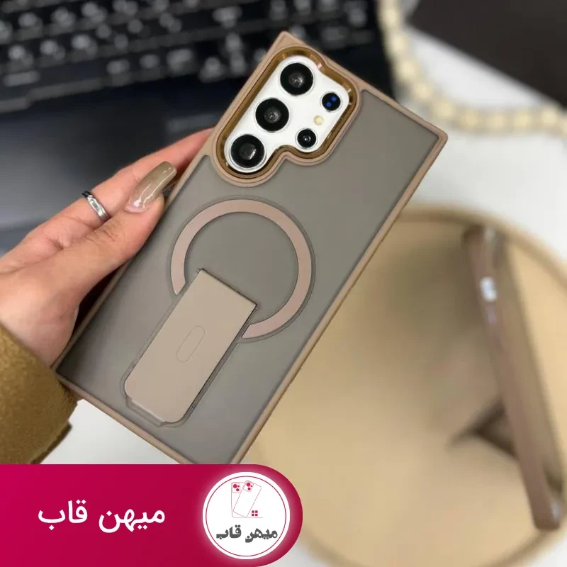 گارد وسط استندی