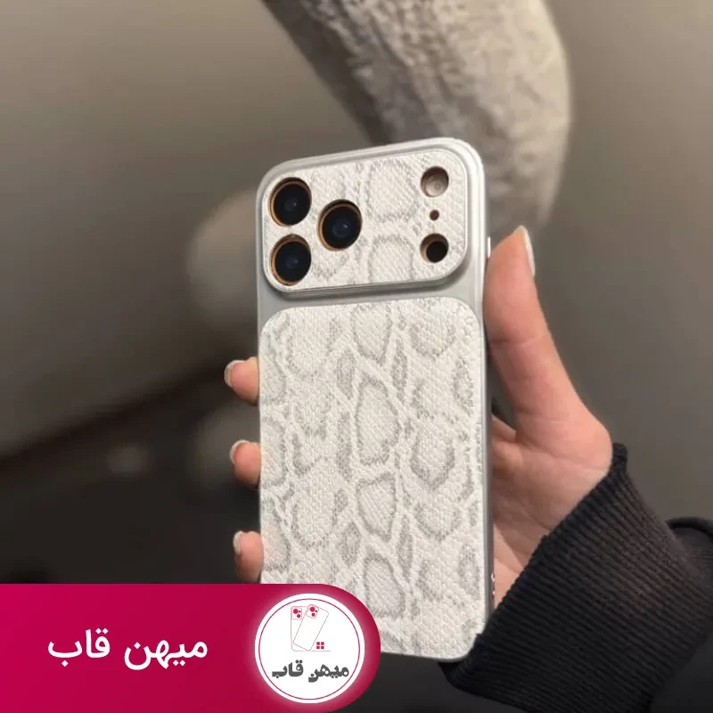 قاب طرح پوست مار پایتون به همراه محافظ دور لنز آیفون
