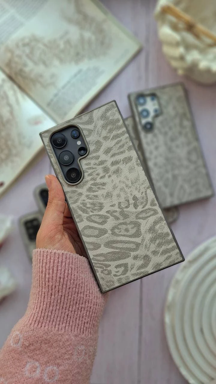 قاب گوشی پلنگی طوسی