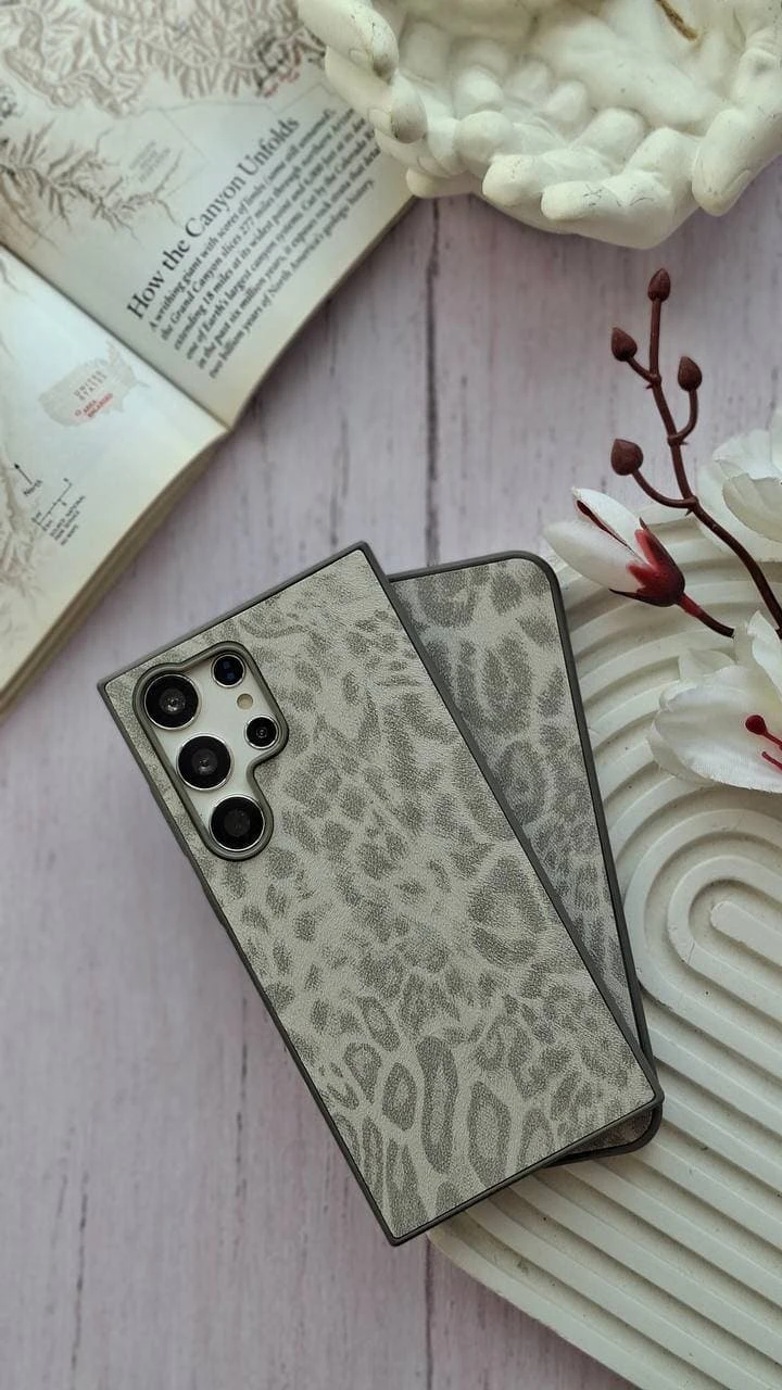 قاب گوشی پلنگی طوسی