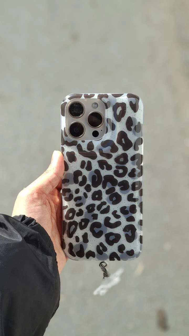 قاب گوشی پلنگی سفید