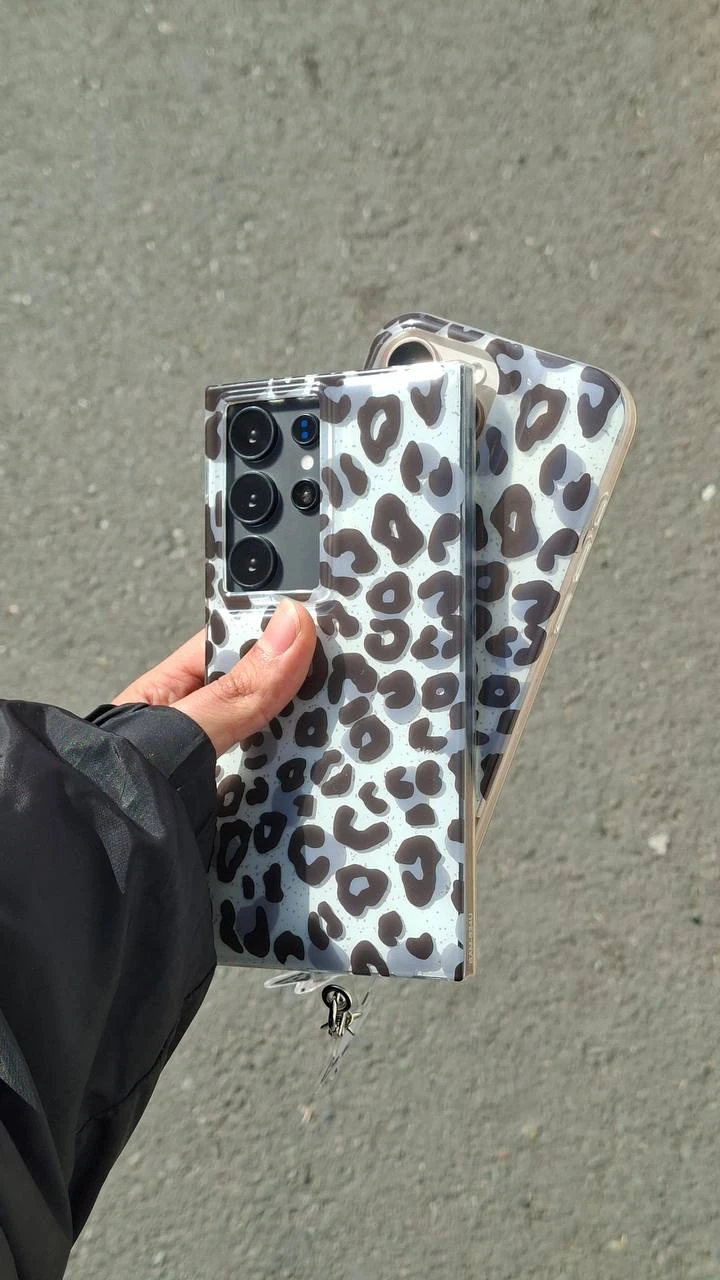 قاب گوشی پلنگی سفید