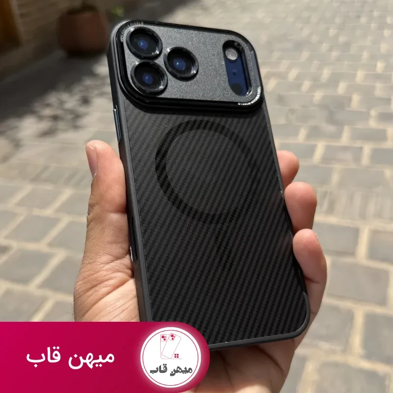 قاب گوشی magsafe pro carbon