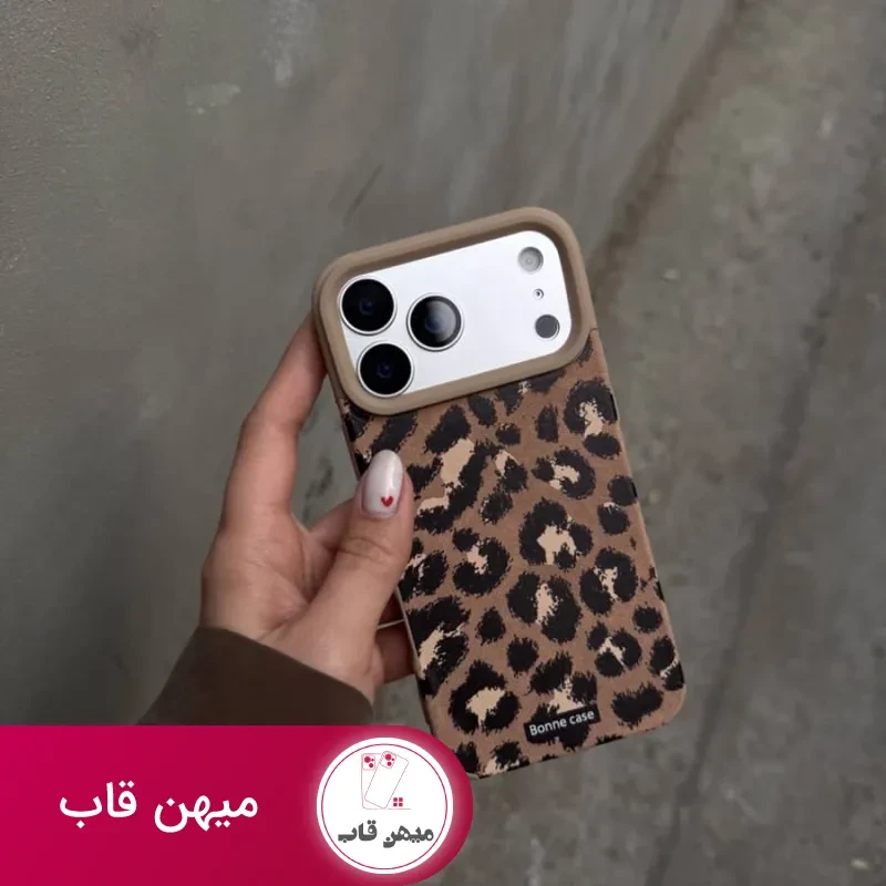 قاب آیفون مخملی پلنگی به همراه آویز توپی