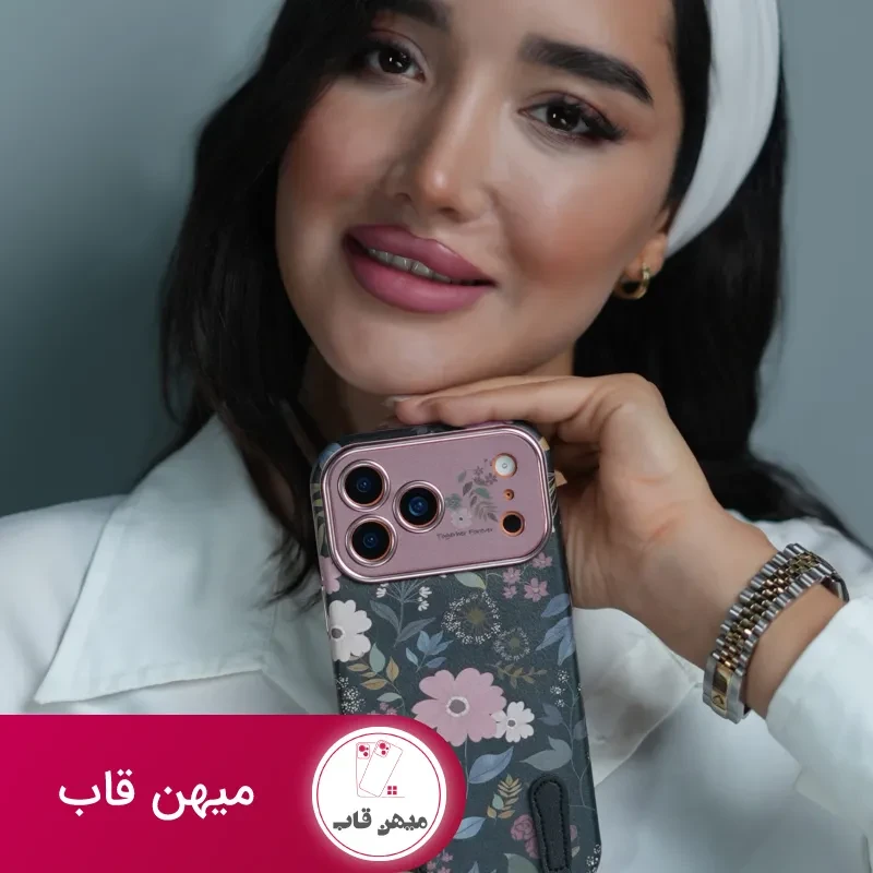 قاب موبایل آیفون بلوم کیس همراه با بند کوتاه گلدار و بند بلند