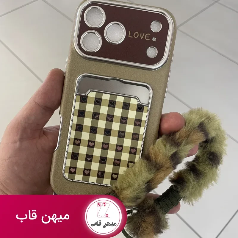 قاب موبایل آیفون قلب آیینه ای سبز + بندست پشمی