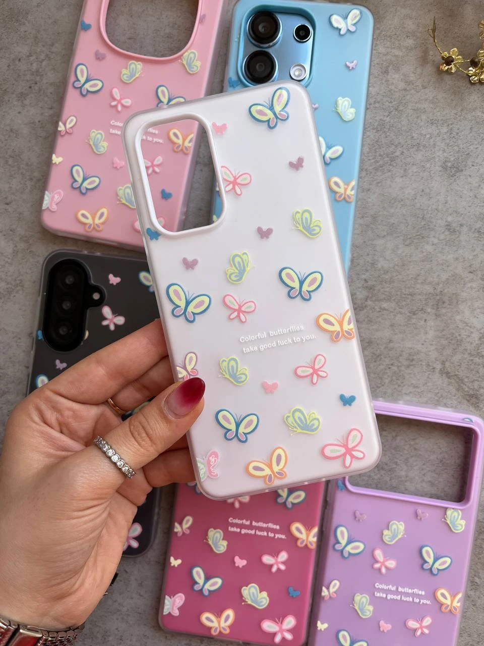قاب دوتیکه پاستیلی colorful butterflies